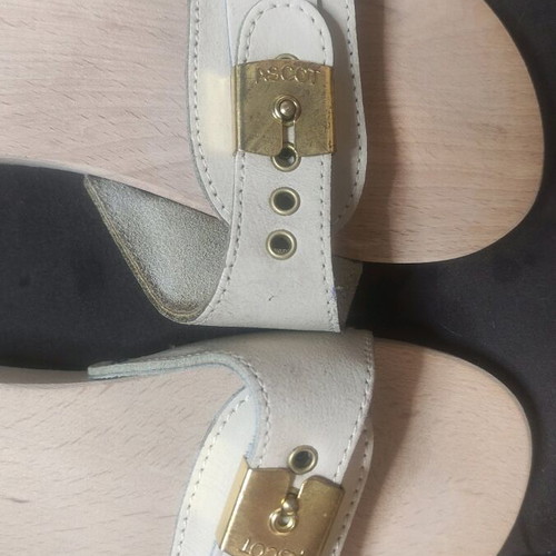 Ascot Wooden Beige Anatomical Clogs Size 37 New