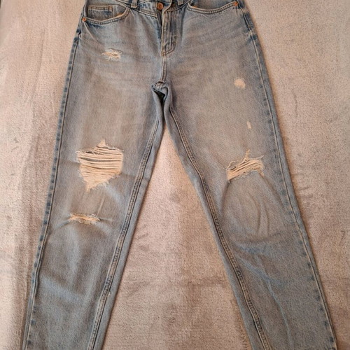 Amisu mom fit jeans like new, regular light blue