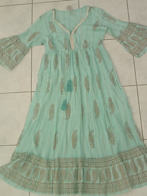 Boho dress like new, green with gold patterns, size L