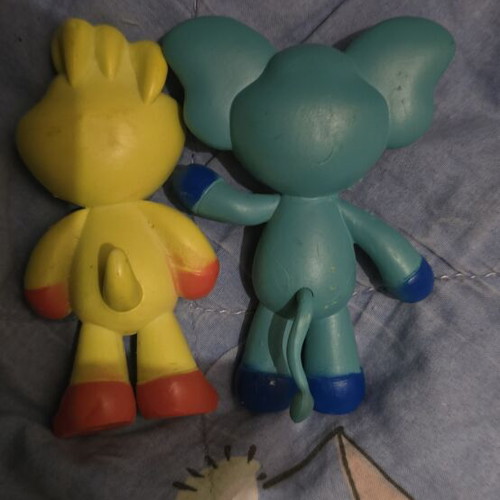 Knockoff Poppy Playtime Bubba Bubbaphant and Kickinchicken figurines used