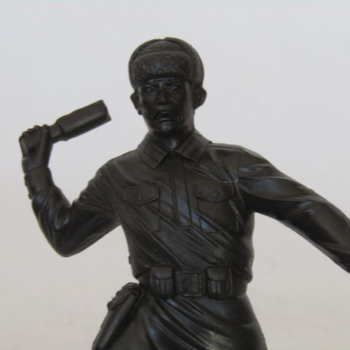 World War II Russian Army Officer Figurine, like new, large size