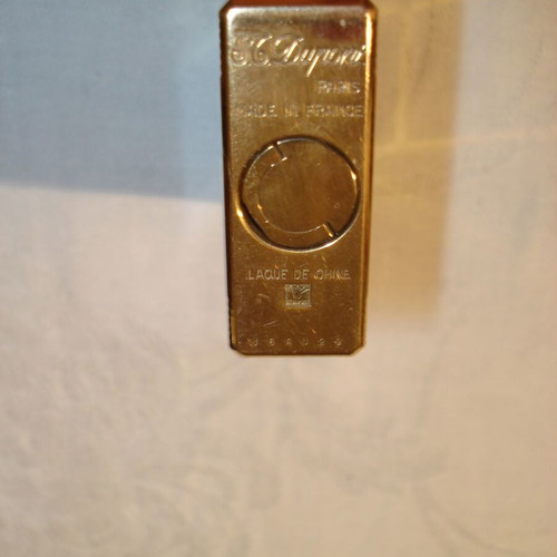 S.T. Dupont Laque De Chine lighter used, gold plated collectible