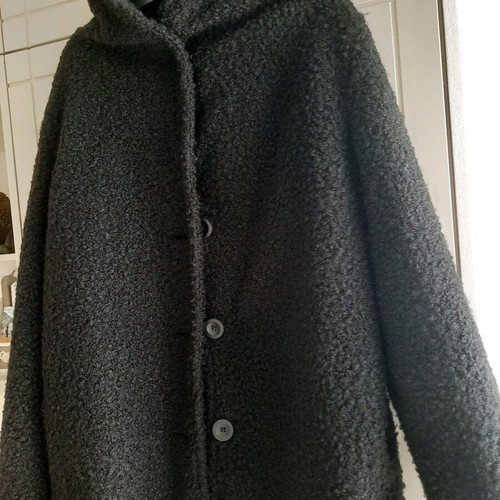 Black coat like new, size small with wide fit