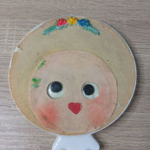 Vintage children's mirror used with marks, 26 cm