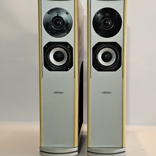 Audioline Cherry 141 GR Bookshelf Speakers like new, 3 way bass reflex