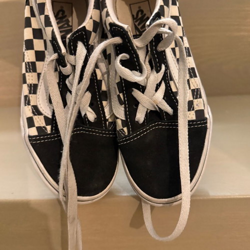 Vans checkerboard kids shoes size 33 like new