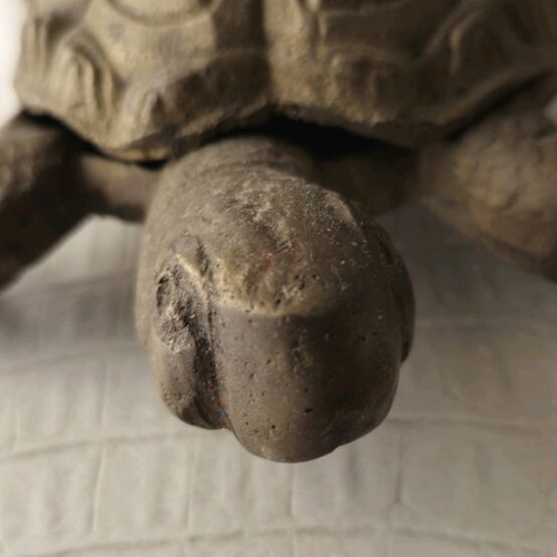 Bronze turtle box like new
