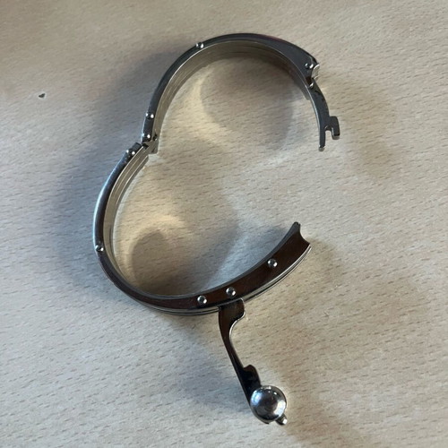 Steel men's handcuff like new sturdy