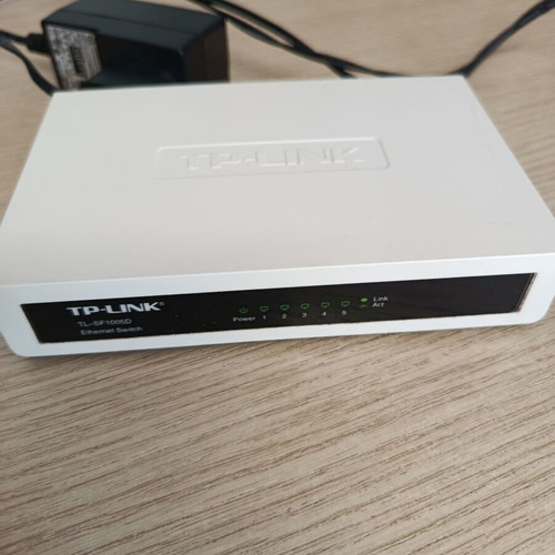 TP-Link TL-SF1005D 5-Port Ethernet Switch 10/100Mbps