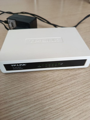 TP-Link TL-SF1005D 5-Port Ethernet Switch 10/100Mbps