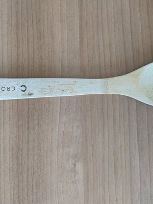 Wooden spoon with slots for draining, like new