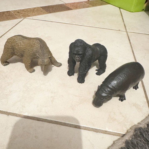 CollectA figures like new, brown bear, gorilla and pygmy hippopotamus