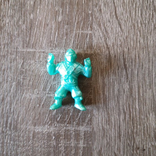 Cosmic Panosh alien figure like new