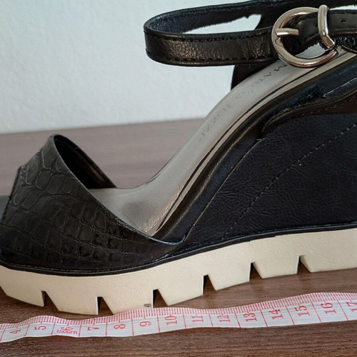 Marco Tozzi_Black Leather Platforms