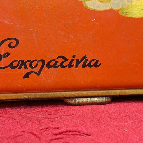 Iris chocolate tin used, collectible metal box