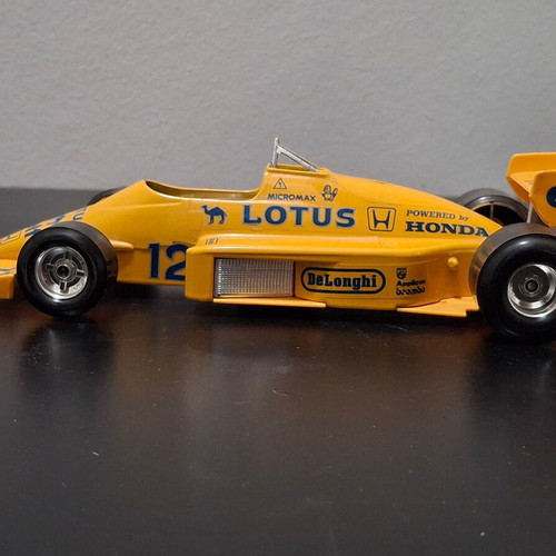 Bburago Lotus Honda Turbo 1:24 F1 model like new