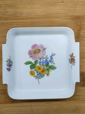 Meissen square plate handmade, vintage, like new with gold trim