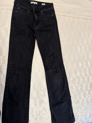 Lynne black jeans like new, size S