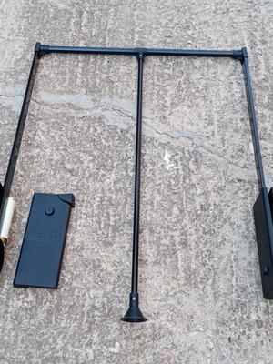 Μεταλλικό ασανσέρ ντουλάπας Servetto 70-110cm, μαύρο, ρυθμιζόμενο μήκος