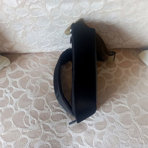 XD Design crossbody shoulder bag black like new