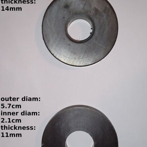 Ferite magnet rings 5.7cmx11mm and 5.6cmx14mm from magnetron