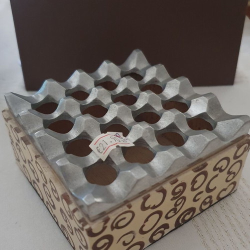 Ashtray wooden base with aluminum lid new