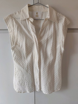 We Coss sleeveless shirt cream color like new, size L