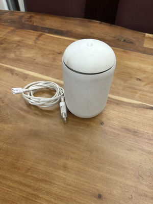 Ubiquiti UniFi Dream Machine used, advanced Wi-Fi 5 router