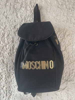 Moschino backpack like new, black color