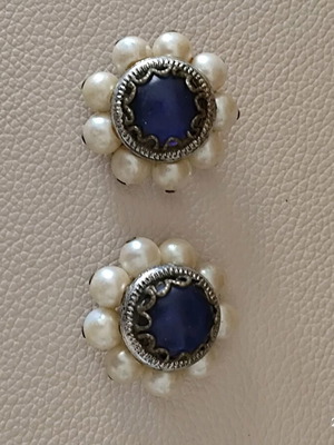 Moschino clip earrings used, blue stone and pearls