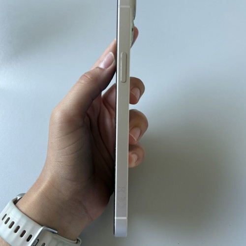 iPhone 14 Plus like new, 128GB, white, privacy screen protector
