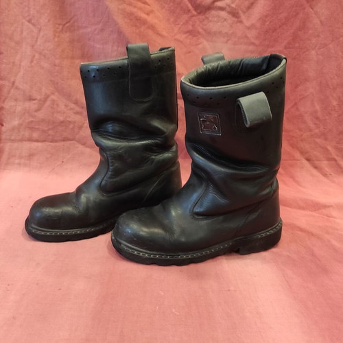 Firefighter boots No42\43 like new leather fire-resistant