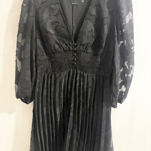 Black Formal Evening Dress with Lace Sleeves and Pleated Skirt like new