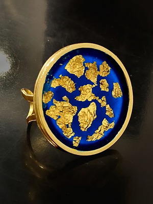 Chrysa Nisia ring with blue enamel and gold leaf, new