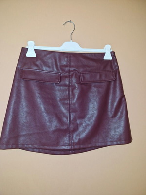 Shein skirt made of faux leather new, red, size L