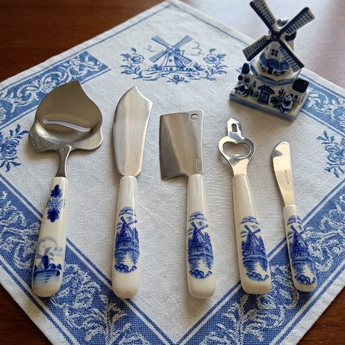 Elesva Delft Blue Cheese Serving Set, 5 pieces