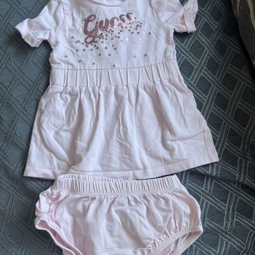 Guess baby dress with diaper shorts and bodysuit like new, size 3-6m