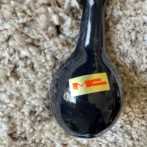 Pair of small decorative Japanese vases in like-new condition