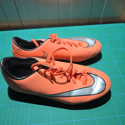 Nike Mercurial Kids Football Boots like new, size 38, orange