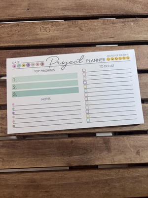 Project Planner Notepad like new with To Do List and Priorities