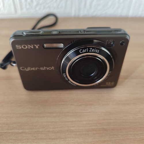 Sony Cyber-shot DSC-W300 compact digital camera