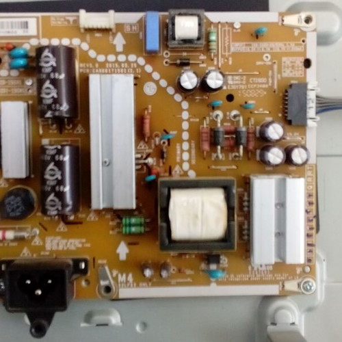 Lg 32 inch TV parts used with digital tuner, broken panel