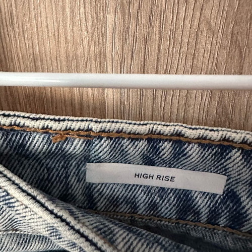 Denim shorts pack of 2 used, Zara pearl detail and Bershka medium size