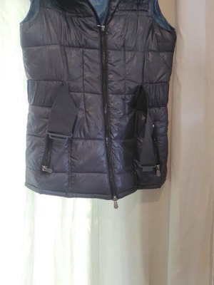 Dark blue vest like new, size S
