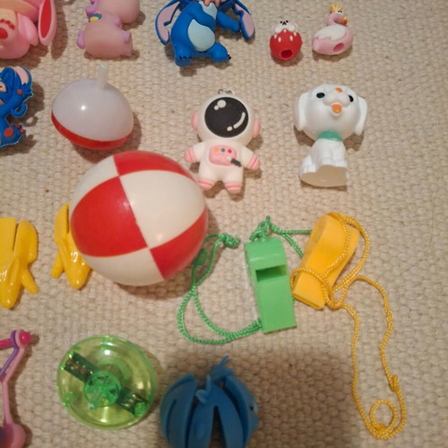 Various toys, ideal for piñata