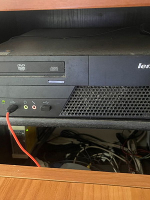 Lenovo desktop computer set with Acer 20'' monitor and accessories