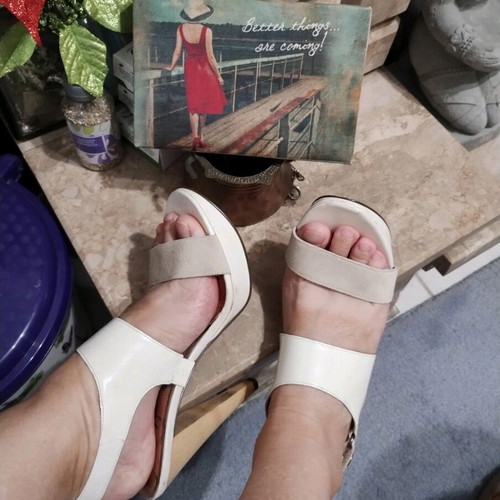 38, White Replay sandals with platform in very good condition, with a heel height of 12.5 cm.