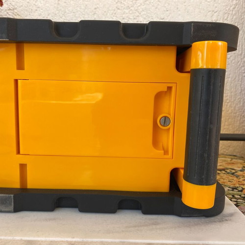 Outdoor camping radio used, splash-proof and impact-resistant