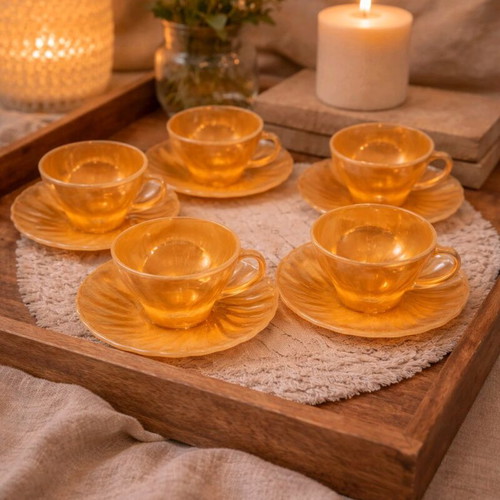 Set of 6 cups and saucers made of iridescent glass like new