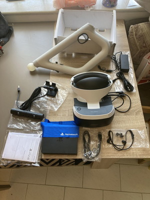 PlayStation VR2 CUH-ZVR2 with Aim Controller for PS4 and PS5